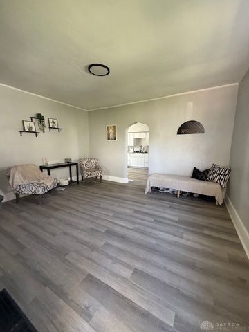 1083 Valley Street, Dayton, OH 45404