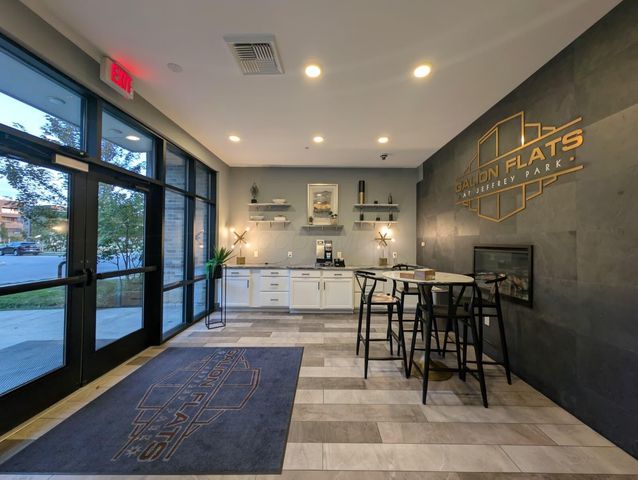 751 N 6th Street, 105 105, Columbus, OH 43215