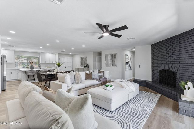 1810 S BEVERLY --, Mesa, AZ 85210