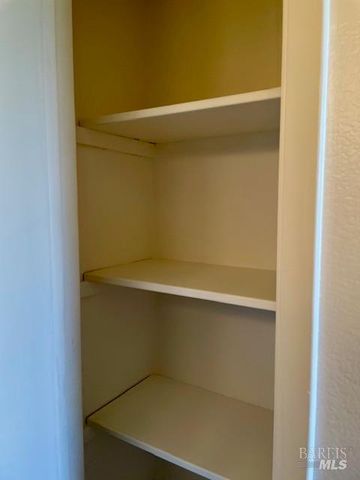 14 Scottsdale Way, Novato, CA 94947