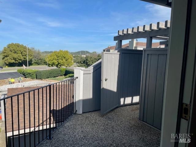 14 Scottsdale Way, Novato, CA 94947