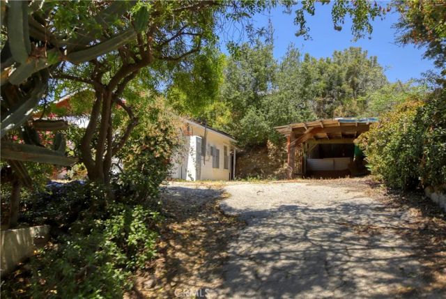 9940 Sunland Boulevard, Shadow Hills, CA 91040