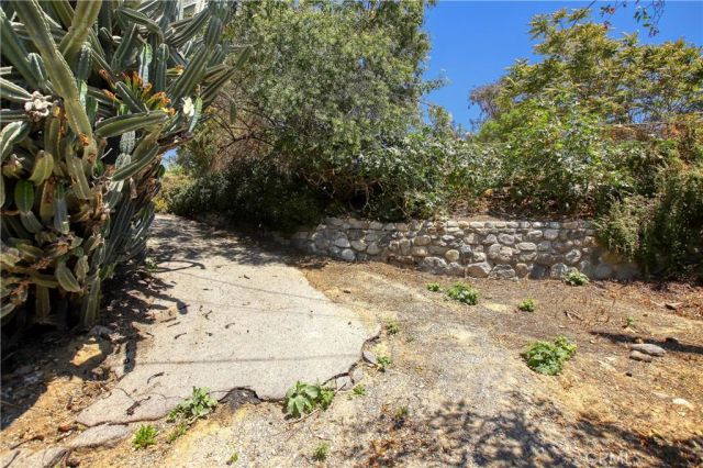 9940 Sunland Boulevard, Shadow Hills, CA 91040