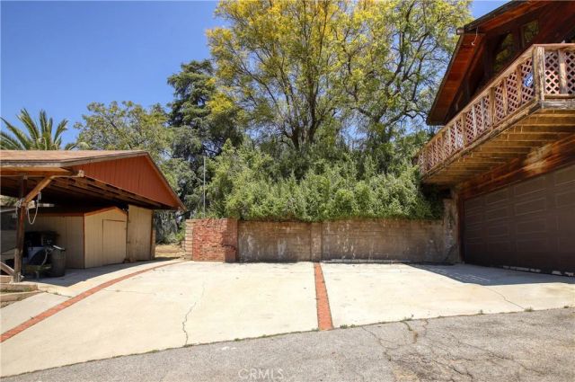 9940 Sunland Boulevard, Shadow Hills, CA 91040