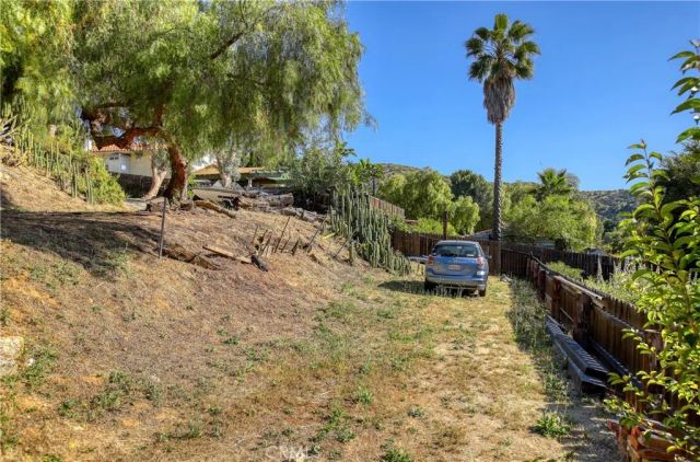9940 Sunland Boulevard, Shadow Hills, CA 91040