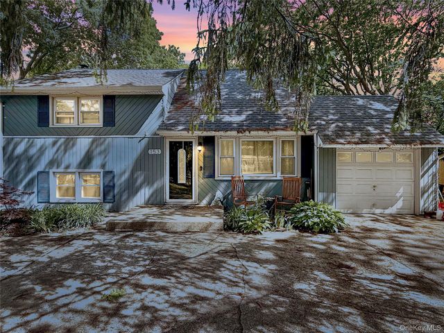 153 Parkwood Drive, Shirley, NY 11967