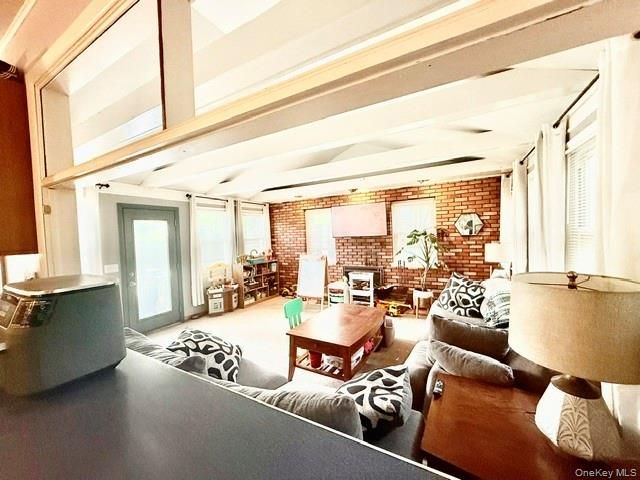 153 Parkwood Drive, Shirley, NY 11967