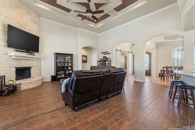 113 Westfield Landing, La Vernia, TX 78121