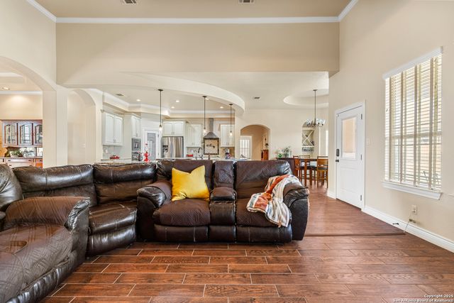 113 Westfield Landing, La Vernia, TX 78121