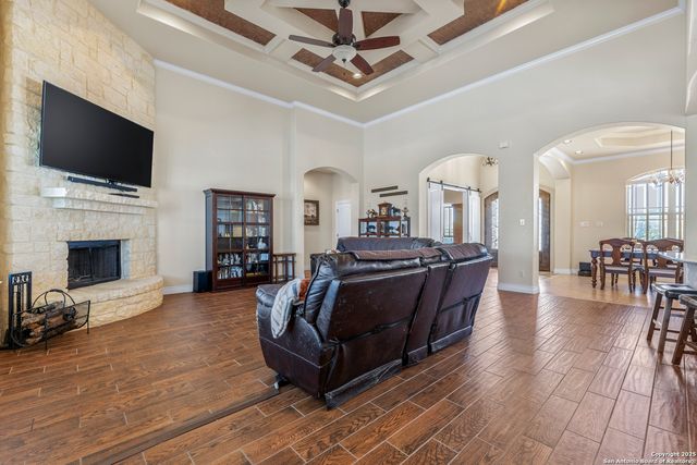 113 Westfield Landing, La Vernia, TX 78121