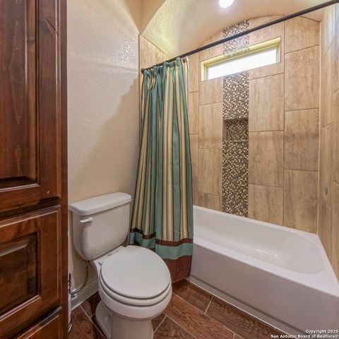 113 Westfield Landing, La Vernia, TX 78121