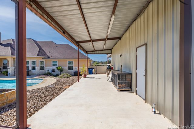 113 Westfield Landing, La Vernia, TX 78121