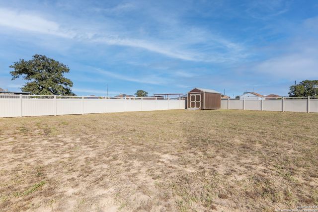 113 Westfield Landing, La Vernia, TX 78121