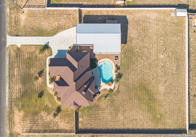 113 Westfield Landing, La Vernia, TX 78121