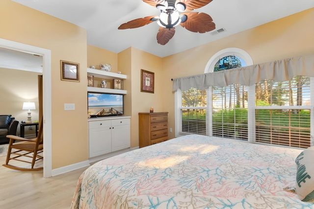5825 Catalina Dr Unit 1113, North Myrtle Beach, SC 29582