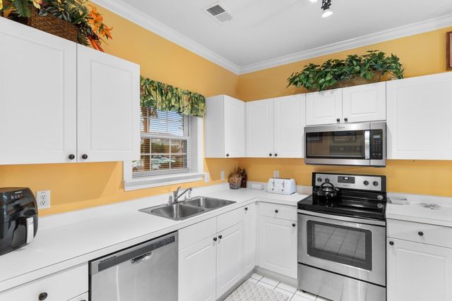 5825 Catalina Dr Unit 1113, North Myrtle Beach, SC 29582
