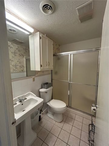 1005 Loma St, Alice, TX 78332