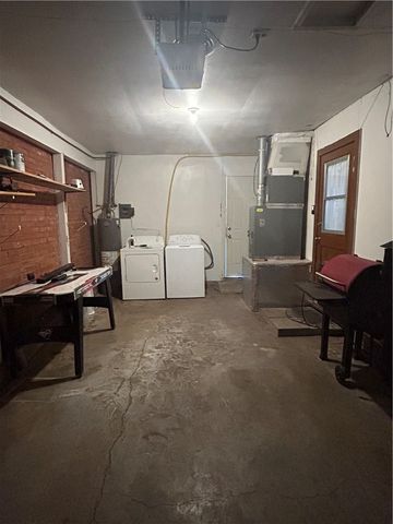 1005 Loma St, Alice, TX 78332