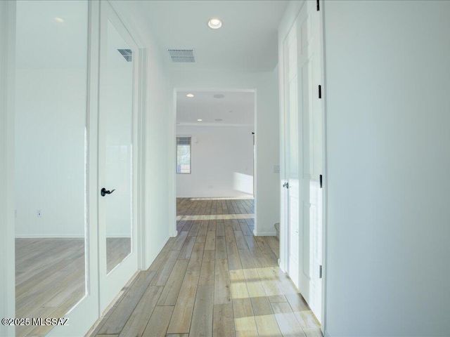 10081 S Moonlit Riverwalk Trail, Vail, AZ 85641