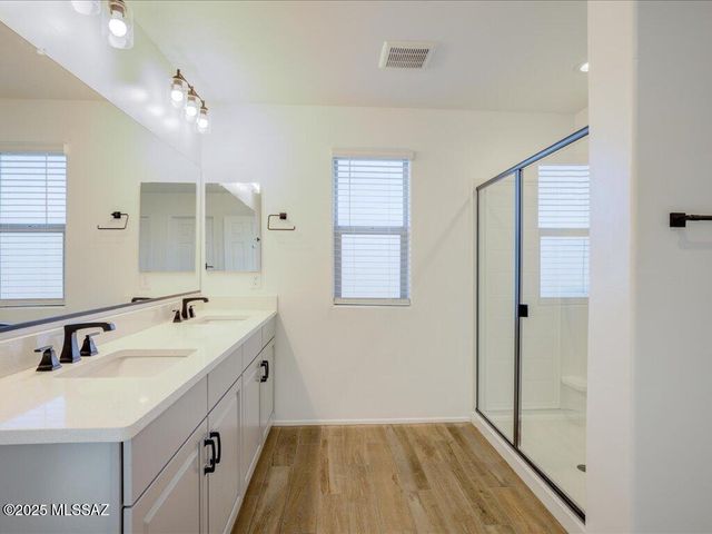10081 S Moonlit Riverwalk Trail, Vail, AZ 85641