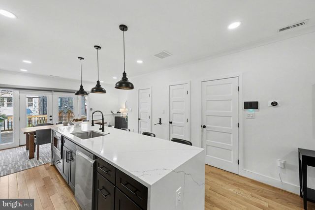 1427 PARKWOOD PL NW, Washington, DC 20010