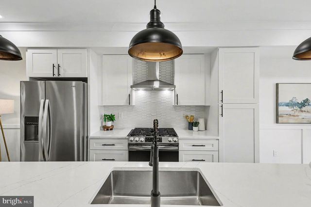 1427 PARKWOOD PL NW, Washington, DC 20010