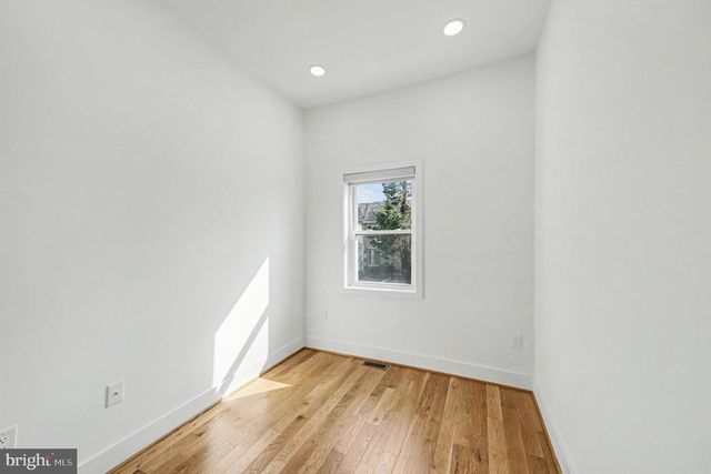 1427 PARKWOOD PL NW, Washington, DC 20010