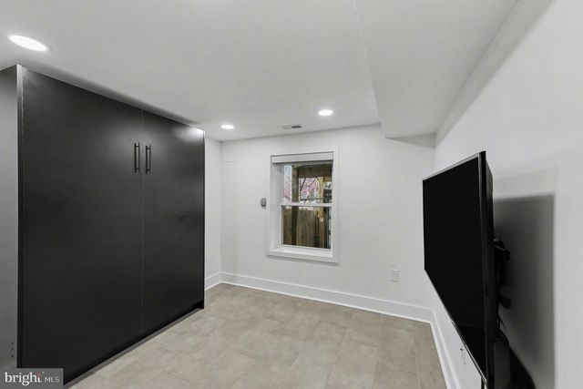 1427 PARKWOOD PL NW, Washington, DC 20010