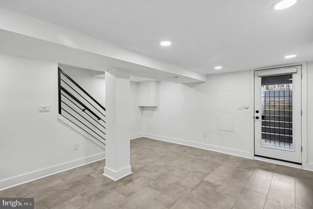 1427 PARKWOOD PL NW, Washington, DC 20010