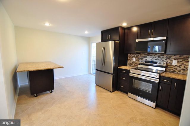 7421 BRENISH DR, Gaithersburg, MD 20879