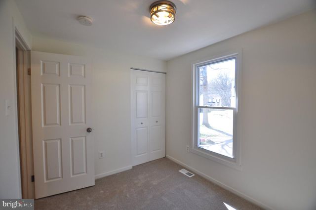 7421 BRENISH DR, Gaithersburg, MD 20879