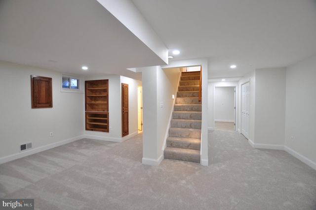 7421 BRENISH DR, Gaithersburg, MD 20879