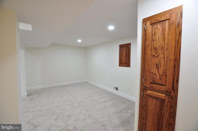 7421 BRENISH DR, Gaithersburg, MD 20879