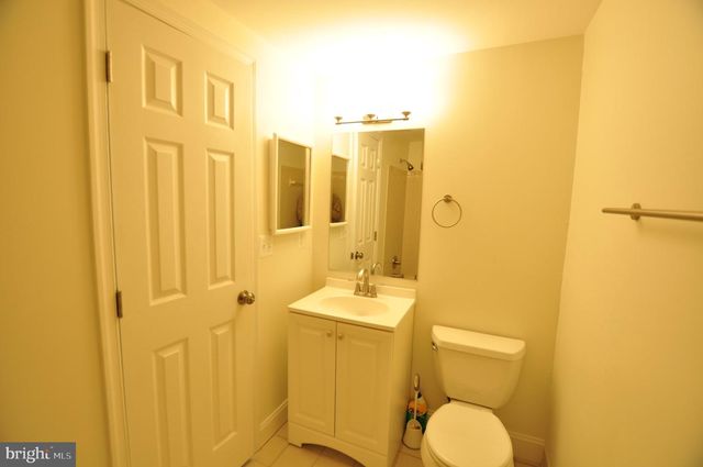 7421 BRENISH DR, Gaithersburg, MD 20879