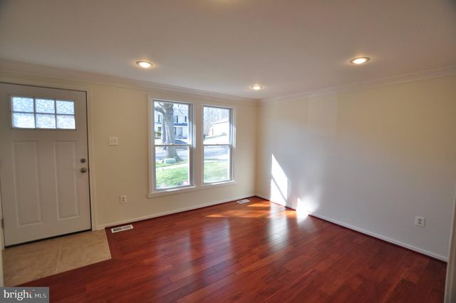 7421 BRENISH DR, Gaithersburg, MD 20879