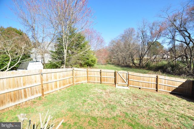 7421 BRENISH DR, Gaithersburg, MD 20879