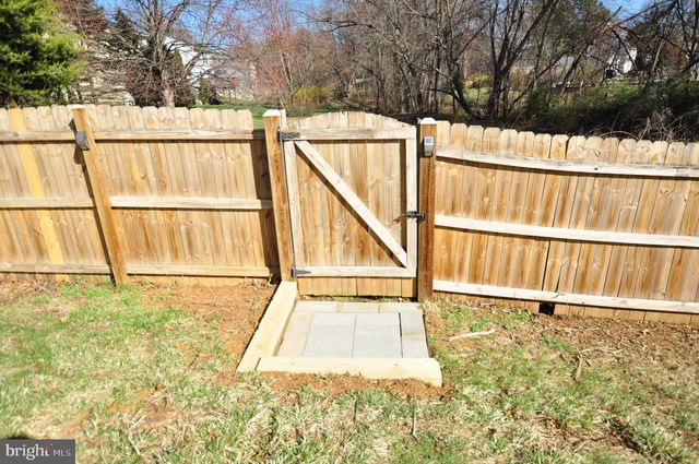 7421 BRENISH DR, Gaithersburg, MD 20879