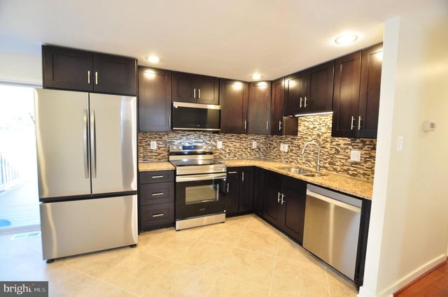 7421 BRENISH DR, Gaithersburg, MD 20879