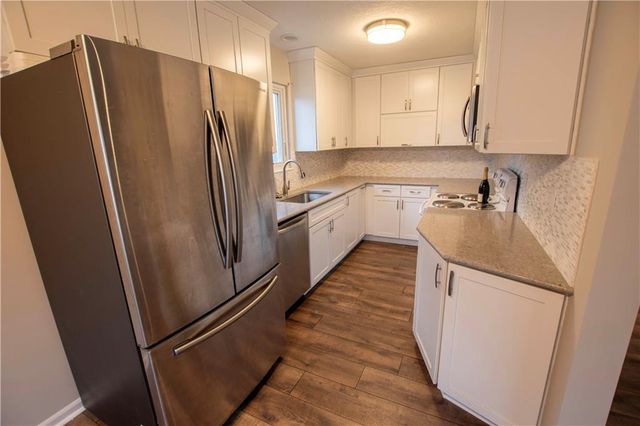 224 E Westoff Place, Gardner, KS 66030