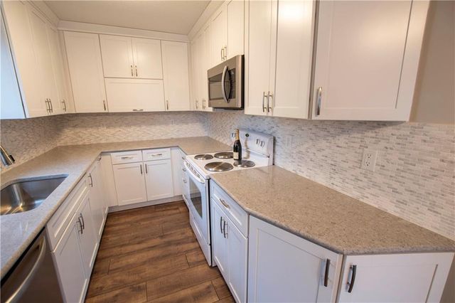 224 E Westoff Place, Gardner, KS 66030