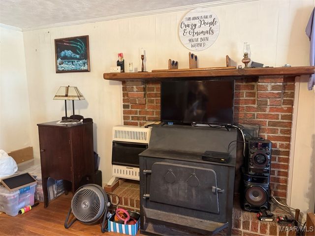 241 County Road 280 ., Valley Grande, AL 36701