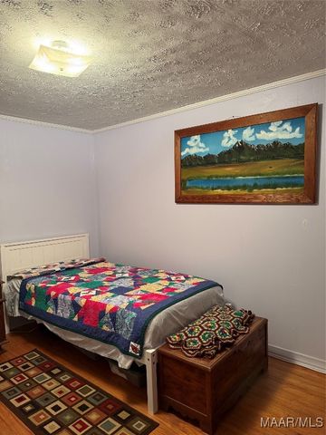 241 County Road 280 ., Valley Grande, AL 36701