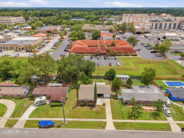 552 S CLERMONT Avenue S, Orange Park, FL 32073