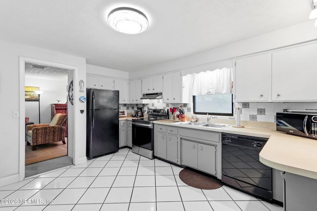 552 S CLERMONT Avenue S, Orange Park, FL 32073