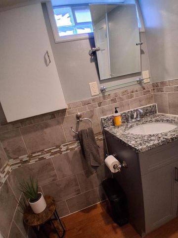 2470 S 62nd STREET, West Allis, WI 53219