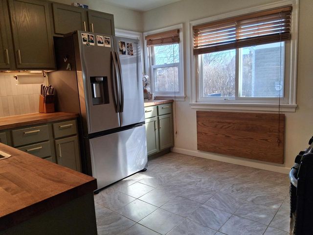 2470 S 62nd STREET, West Allis, WI 53219