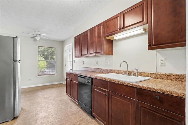 2637 Lantern Lane A, Atlanta, GA 30349