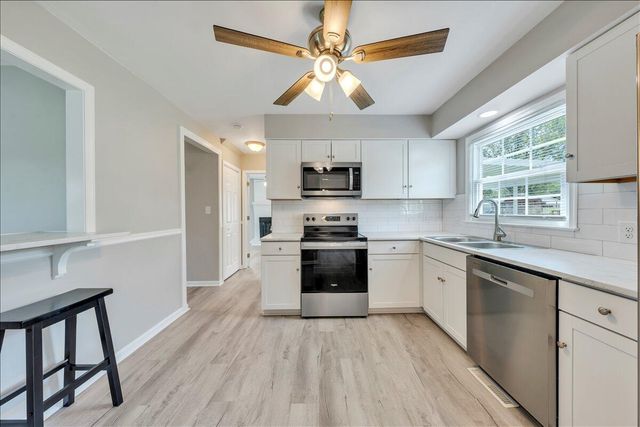 197 Apple Tree RD, Roanoke, VA 24019