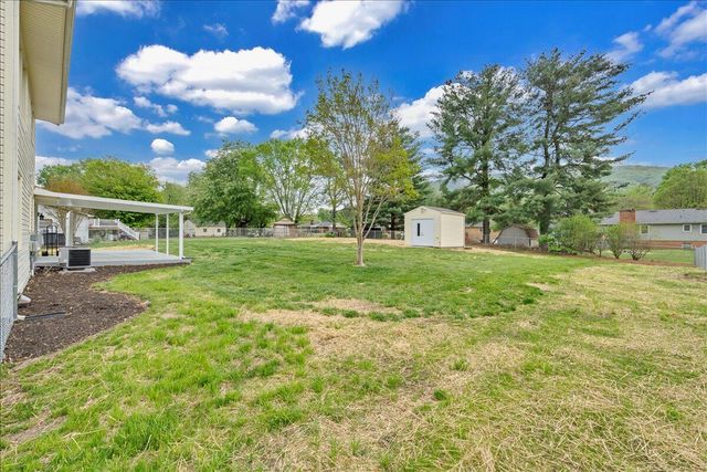 197 Apple Tree RD, Roanoke, VA 24019