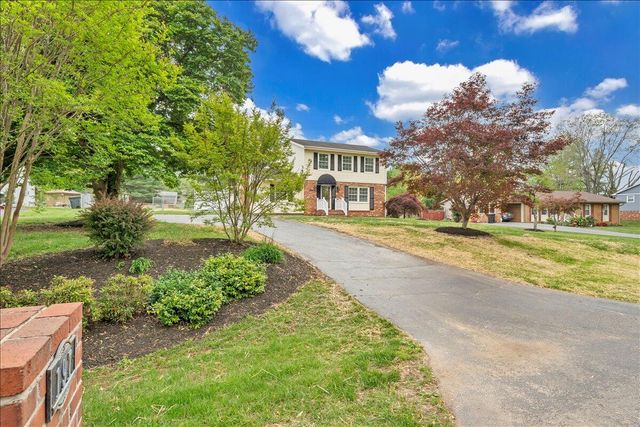 197 Apple Tree RD, Roanoke, VA 24019